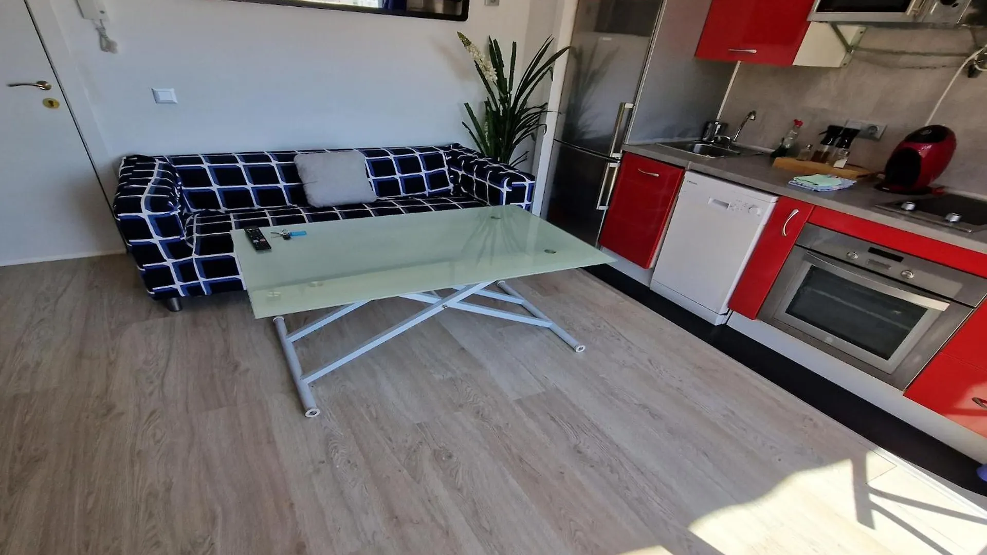 Amazing Location In Torremolinos Apartment